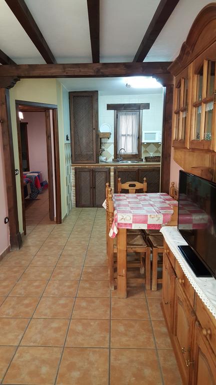 Apartamentos Rurales Tauro Cabezuela Del Valle Dış mekan fotoğraf