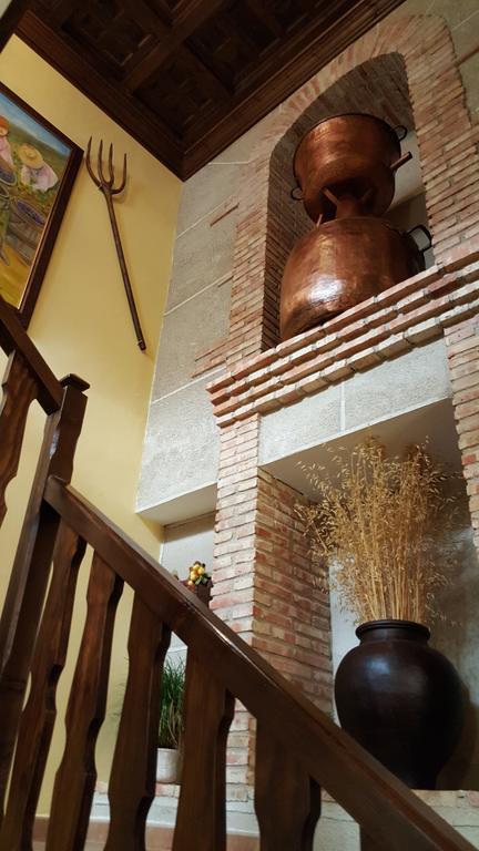 Apartamentos Rurales Tauro Cabezuela Del Valle Dış mekan fotoğraf